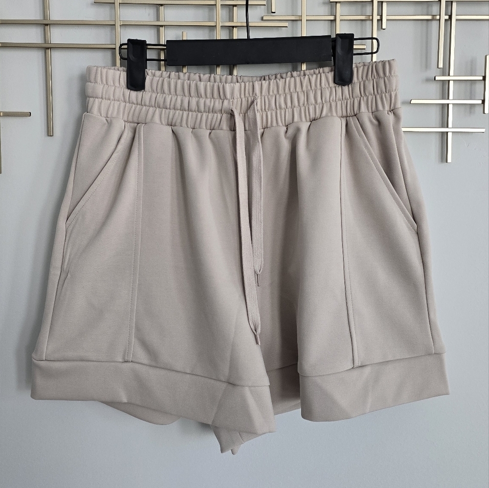 Women's Cream Shorts - Buttery Soft!​